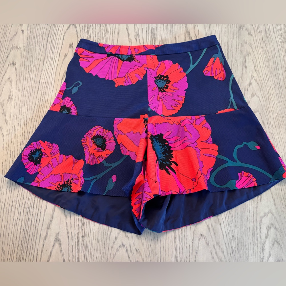 Petrovich & Robinson High Waisted Navy Floral Shorts Size 36/6